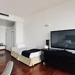 Le Versailles Отель 3*