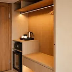 Le Versailles 3* 빌프랑슈쉬르메르