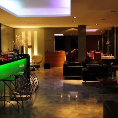 Le Versailles 3* Villefranche-sur-Mer