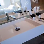 Le Versailles Hotel