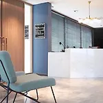 Le Versailles Hotel 3*