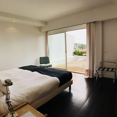 Le Versailles Hotell