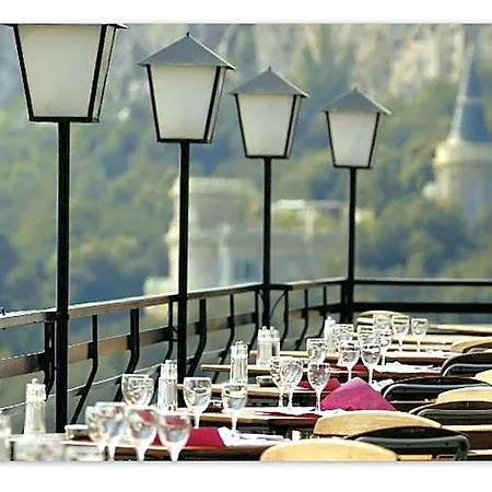 Le Versailles Hotel Villefranche-sur-Mer