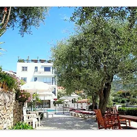 Le Versailles Hotel Villefranche-sur-Mer