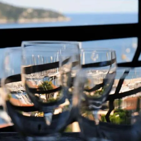 Le Versailles Villefranche-sur-Mer