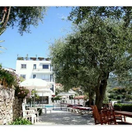 Otel Le Versailles Villefranche-sur-Mer