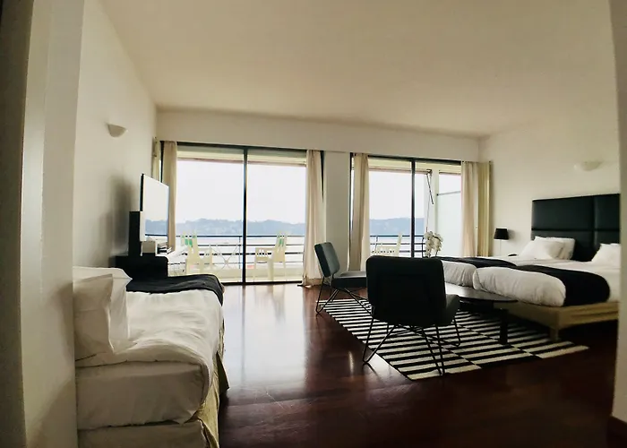 Le Versailles Hotel Villefranche-sur-Mer