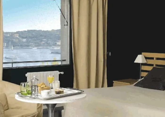 Le Versailles Villefranche-sur-Mer