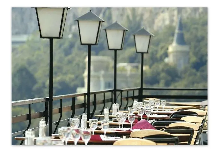 Hotel Le Versailles 3*